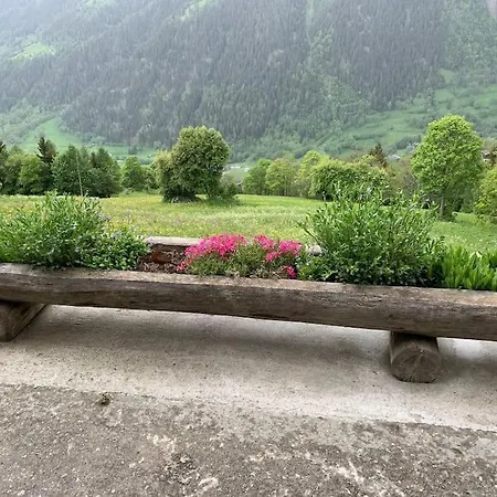 Straeba